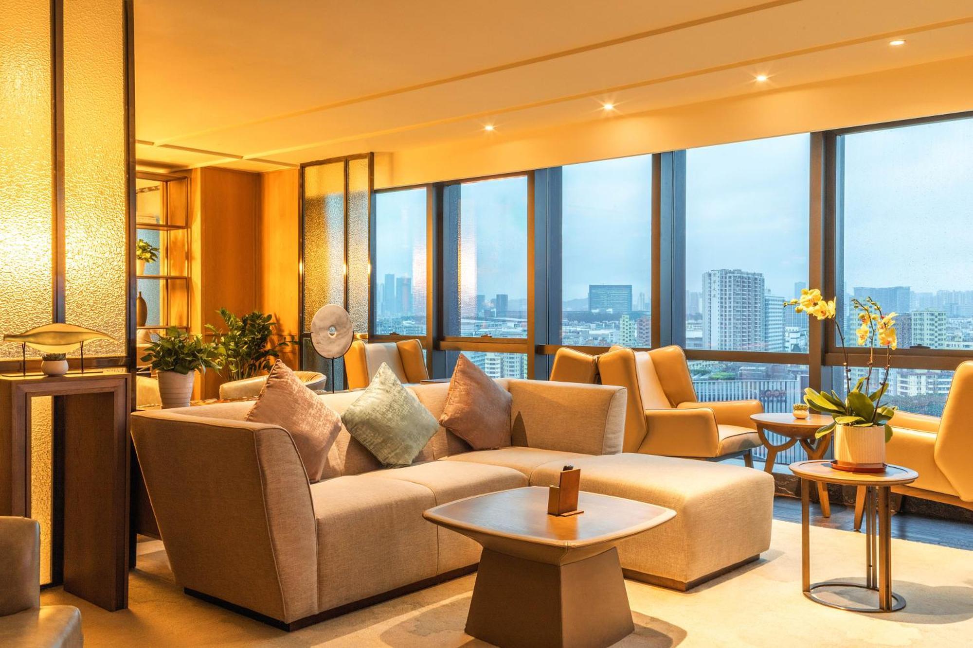 Doubletree By Hilton Hotel Shenzhen Longhua, Near Huawei, Foxcnn, Shenzhen North Railway, Uniwalk & Uniworld Shopping Mall, Sam'S Club Экстерьер фото