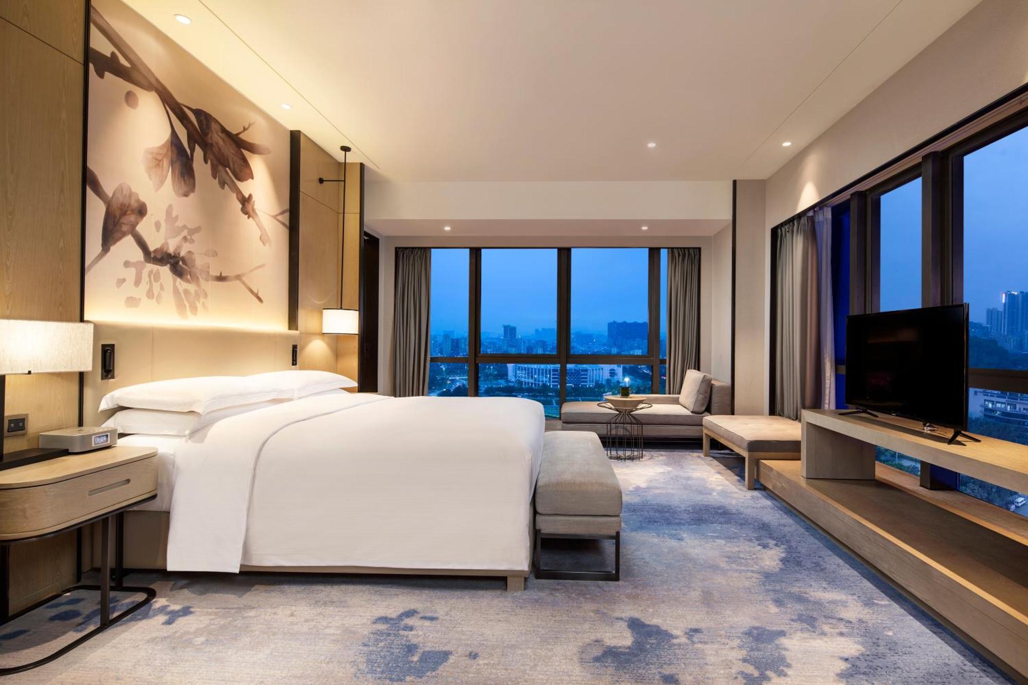 Doubletree By Hilton Hotel Shenzhen Longhua, Near Huawei, Foxcnn, Shenzhen North Railway, Uniwalk & Uniworld Shopping Mall, Sam'S Club Экстерьер фото